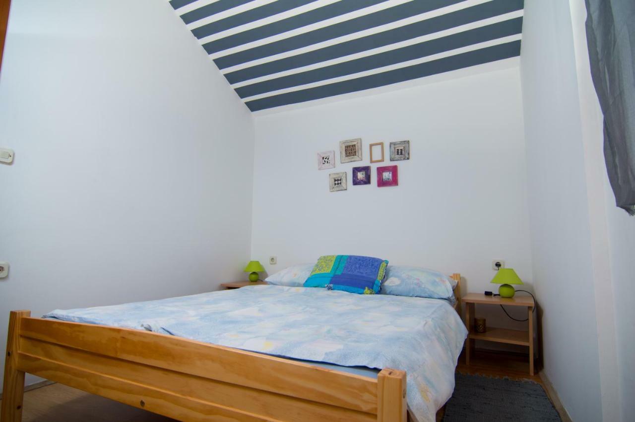 Apartman Garma ロヴィニ エクステリア 写真
